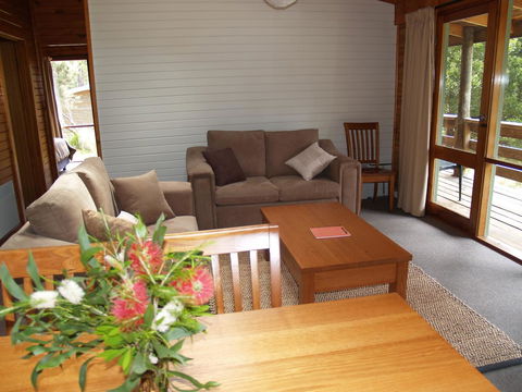 Stewarts Bay Lodge - QLD Tourism 19