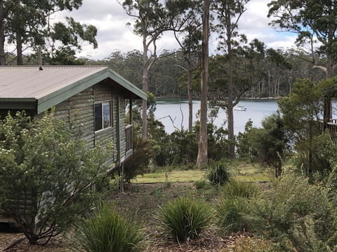 Stewarts Bay Lodge - QLD Tourism 1