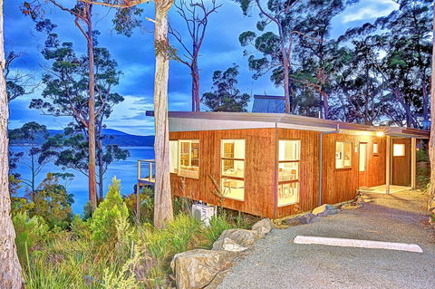 Stewarts Bay Lodge - QLD Tourism 15