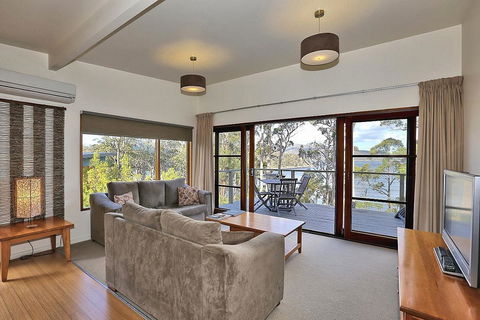 Stewarts Bay Lodge - QLD Tourism 32