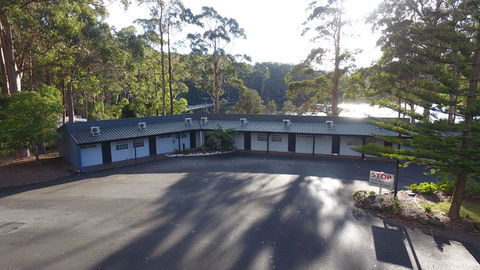 The Fox And Hounds Historic Hotel - QLD Tourism 3