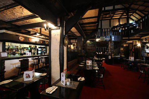 The Fox And Hounds Historic Hotel - QLD Tourism 35