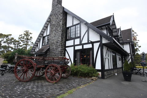 The Fox And Hounds Historic Hotel - QLD Tourism 26