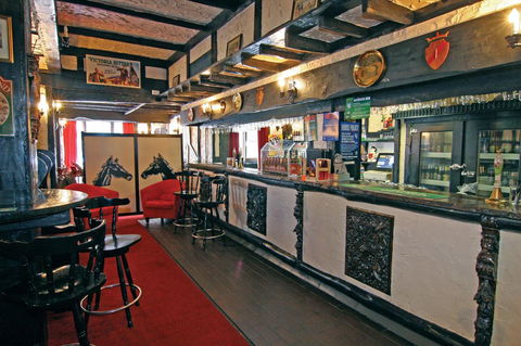 The Fox And Hounds Historic Hotel - QLD Tourism 33