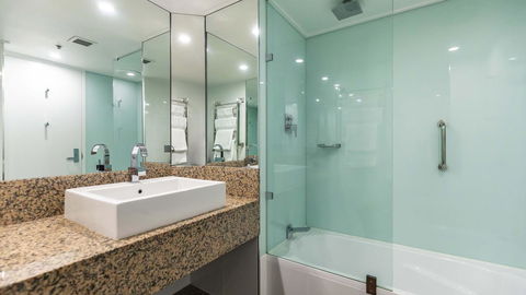 Hotel Grand Chancellor Hobart - QLD Tourism 16