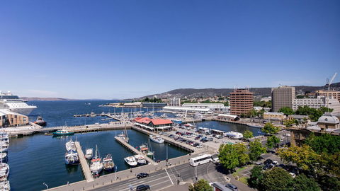 Hotel Grand Chancellor Hobart - QLD Tourism 1