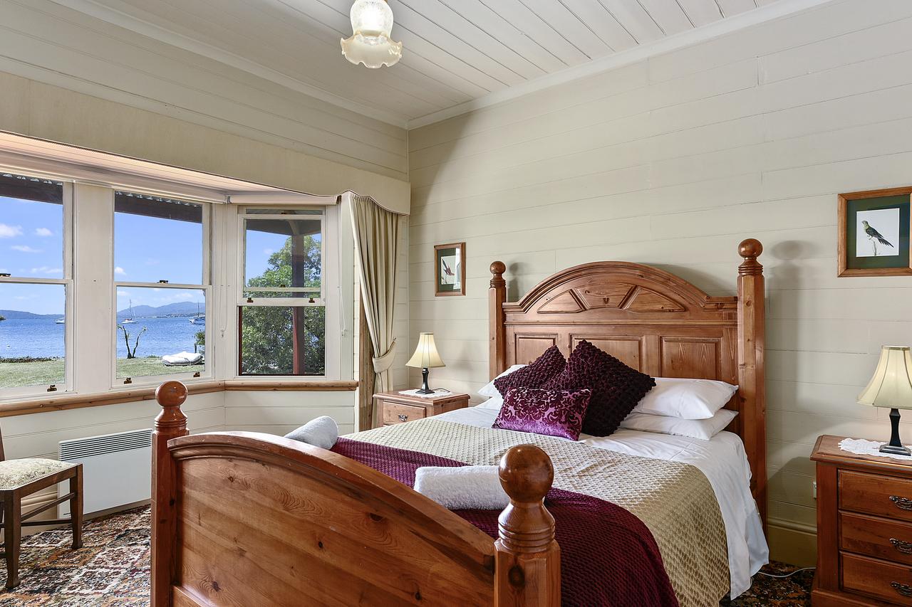 Dunalley TAS QLD Tourism