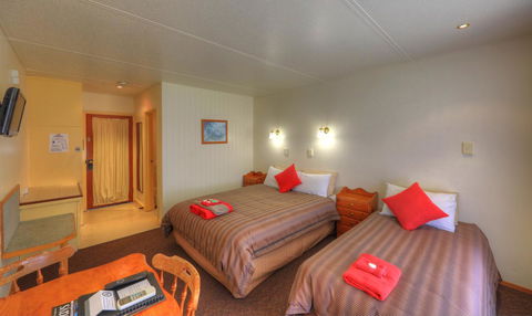 Port Arthur Motor Inn - QLD Tourism 14