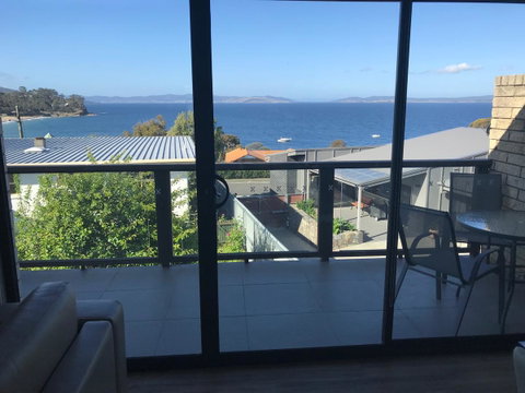 Self Contained Beach View Apartment - Queensland Tourism 1