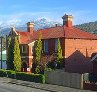 Edinburgh Gallery Bed  Breakfast - QLD Tourism