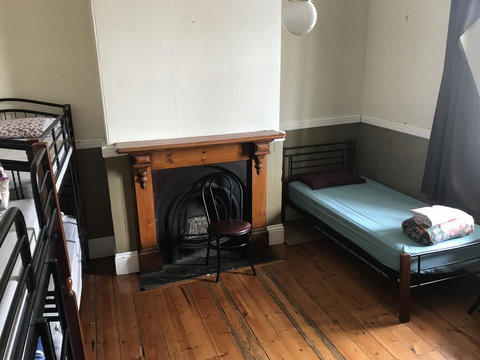 Arthouse Hostel - Queensland Tourism 17