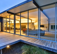 Cloudy Bay Beach House - QLD Tourism