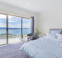 Million Dollar Sea View Luxury Guest House - QLD Tourism