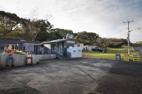 Arthur Riverfront And Sea Lodge Downstream - QLD Tourism 23