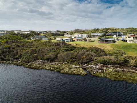 Arthur Riverfront And Sea Lodge Downstream - QLD Tourism 19