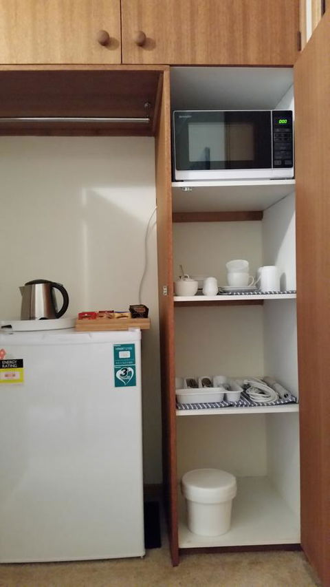 Beezneez B&B - Queensland Tourism 7