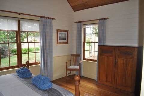 The Mill House Cottage - QLD Tourism 11
