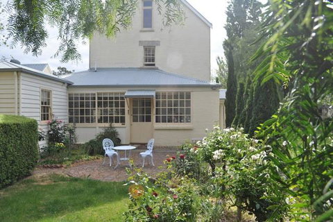 The Mill House Cottage - QLD Tourism 13