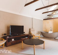 Devine Stays - Hayloft on ELizabeth - QLD Tourism