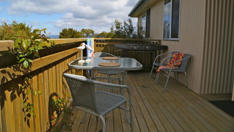 Ar Lan Y Mor - Queensland Tourism 10