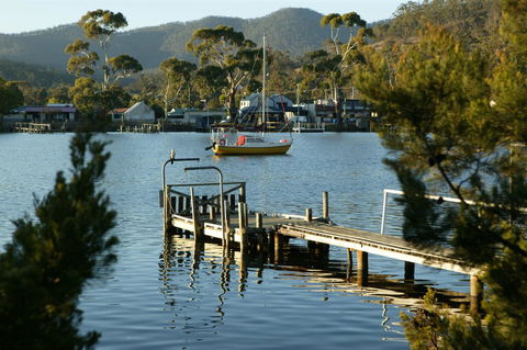 Prosser Retreat Orford - Queensland Tourism 2