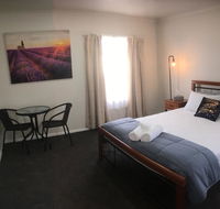 3ree- Spacious  Charming Apartment - QLD Tourism