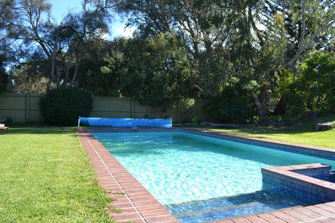 Point Lonsdale Guest House - QLD Tourism 24