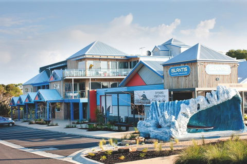 The Island Accommodation - QLD Tourism 0
