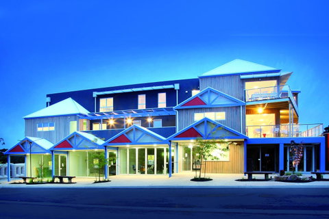 The Island Accommodation - QLD Tourism 34