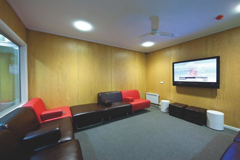 The Island Accommodation - QLD Tourism 18