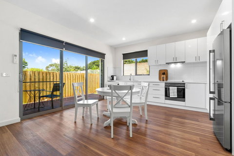 Rosewater Townhouses Dromana - QLD Tourism 9