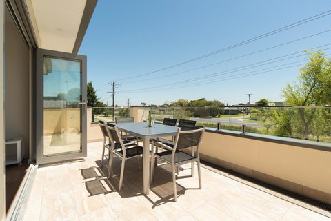Rosewater Townhouses Dromana - QLD Tourism 27