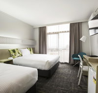 Nightcap at Sandringham Hotel - QLD Tourism