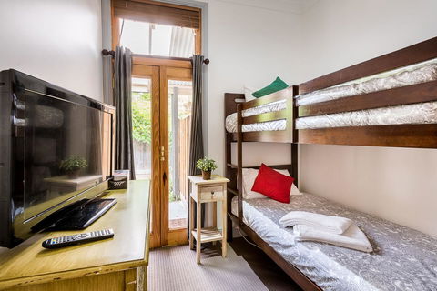 Avalon House - Queensland Tourism 17