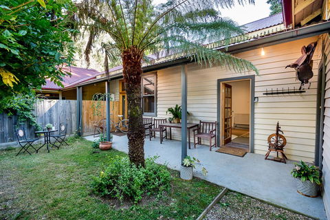 Avalon House - Queensland Tourism 22