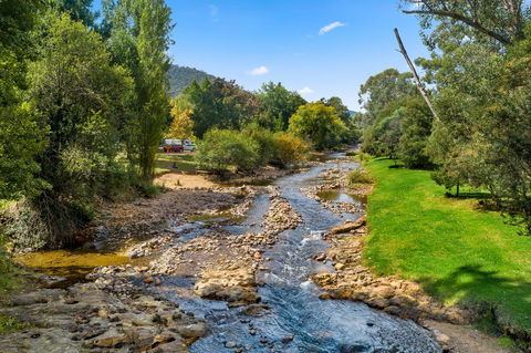 Bright Riverside Holiday Park - Queensland Tourism 3