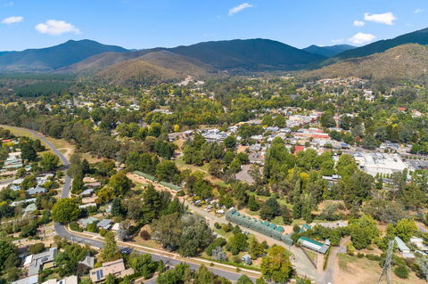 Bright Riverside Holiday Park - Queensland Tourism 13