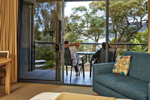 Lorne Surf Apartments - QLD Tourism 1