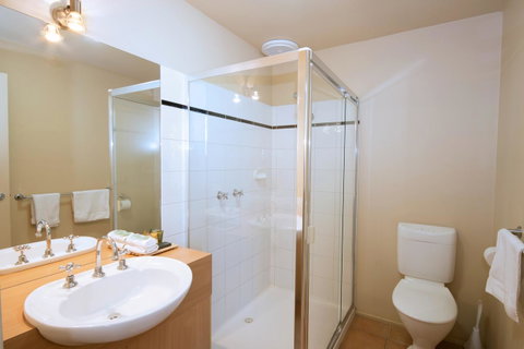 Lorne Surf Apartments - QLD Tourism 31