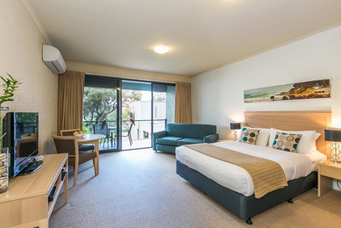 Lorne Surf Apartments - QLD Tourism 27