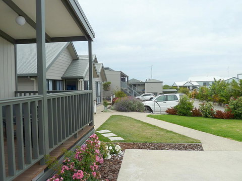 Apollo Bay Waterfront Motor Inn - Queensland Tourism 10
