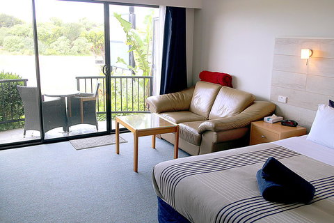 Apollo Bay Waterfront Motor Inn - Queensland Tourism 30
