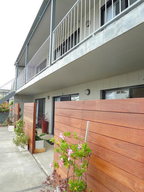 Apollo Bay Waterfront Motor Inn - Queensland Tourism 16