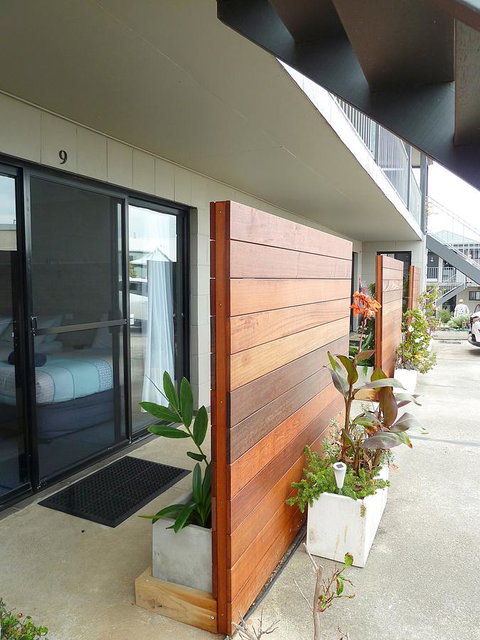 Apollo Bay Waterfront Motor Inn - Queensland Tourism 11