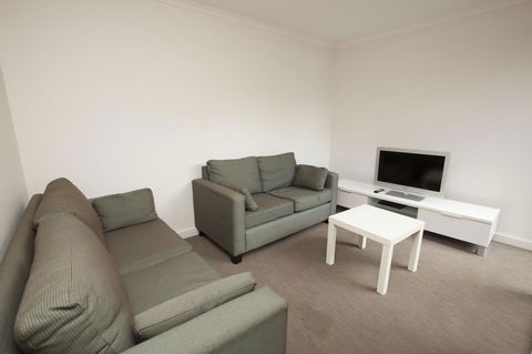 7 Falls Apartments - QLD Tourism 21