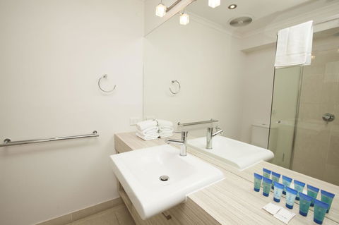 7 Falls Apartments - QLD Tourism 19
