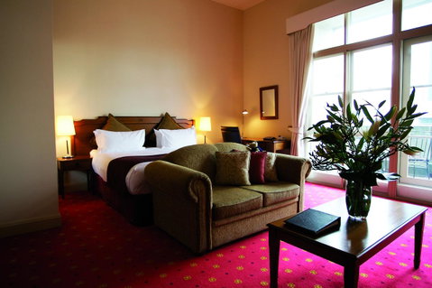 Grand Hotel Melbourne - Queensland Tourism 29
