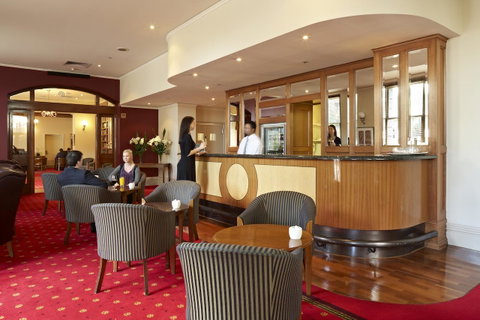 Grand Hotel Melbourne - Queensland Tourism 32