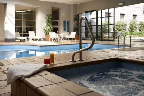 Grand Hotel Melbourne - Queensland Tourism 5
