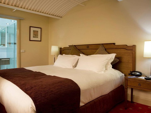 Grand Hotel Melbourne - Queensland Tourism 36